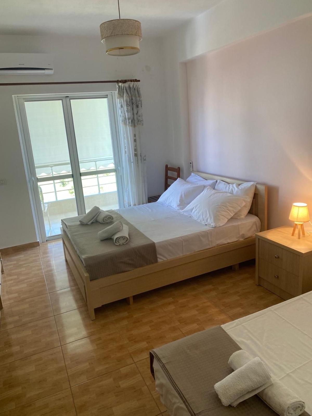 Ilias Family Rooms Himare Exterior photo